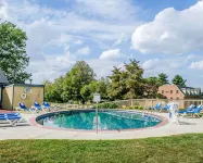 Clarion Inn Strasburg - Lancaster - Swimmingpools