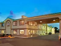 Days Inn by Wyndham San Antonio Airport Hotels near San Antonio International Airport
