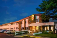 Super 8 by Wyndham Brooklyn Center/Mpls - 2-Star