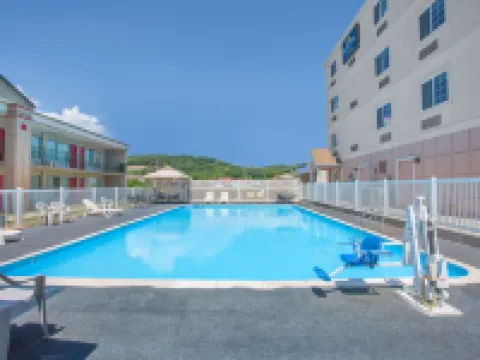 Microtel Inn & Suites by Wyndham Harrisonburg Hotels in Harrisonburg