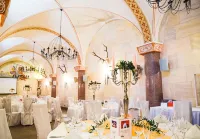 ザ レイクサイド ブルクホテル ズ シュトラウスベルク