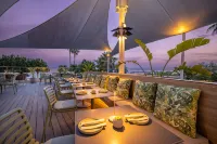 Crowne Plaza Limassol Hotels in Agios Athanasios