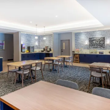 AmericInn by Wyndham Mountain Home