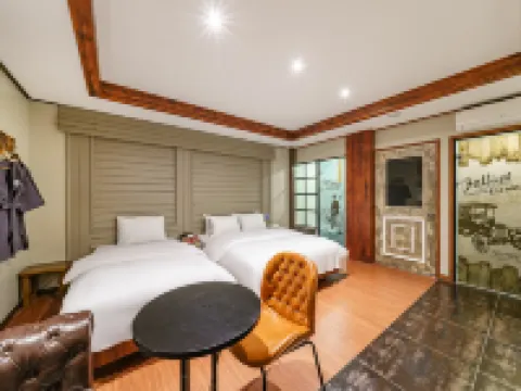 Daegu Dongseongro Brown Dot Hotels in Daegu