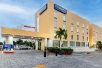 City Express by Marriott Cancun Hotels near Walmart
