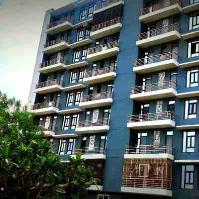 The Grand ND Resort- Kanha Tulsi Heights Behind Prem Mandir Hotel Exterior