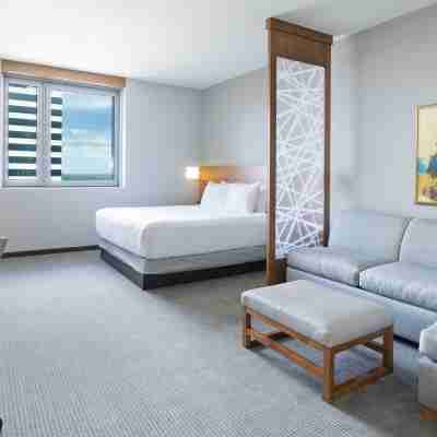 Hyatt Place St Petersburg/Downtown Rooms
