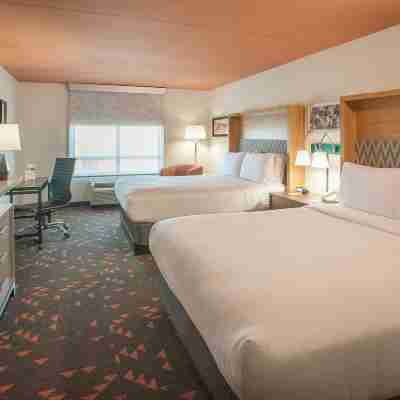 Holiday Inn Pensacola - University Area Rooms