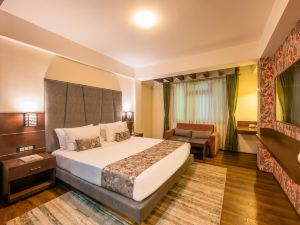 Udaan Woodberry Hotel & Spa