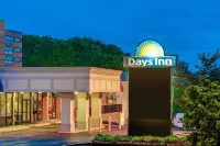 Days Inn by Wyndham Towson Hotels near Towson University