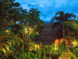 Pura Vida Pai Resort