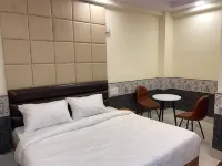 Family Guest House Hotels near UAS DTU