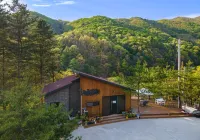 Jian Pension