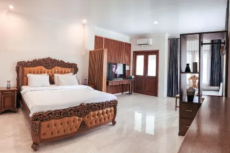 Padi Heritage Hotel Отели рядом с достопримечательностью «DUCK RC DDR»