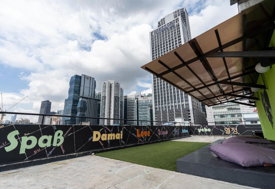 PODs 더 백패커스 홈 & 카페 쿠알라룸푸르