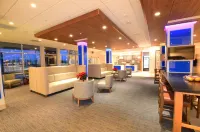 Holiday Inn Express & Suites Toledo West