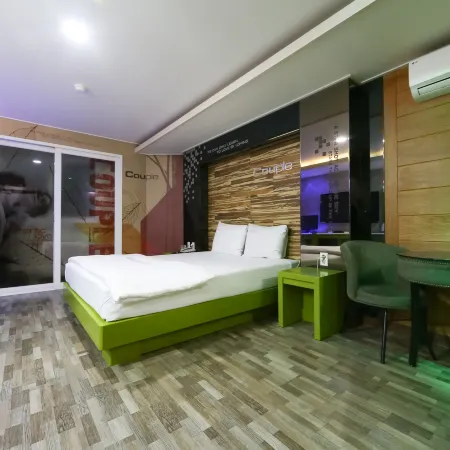 Gimcheon Couple Self Check-in Motel Отели рядом с достопримечательностью «Стадион в Кимчхоне»