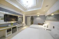 Dom Hotel