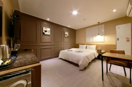 Indeokwon Bali Отели в г. Квачхон