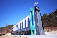 Youngcheon Nnineteenth - parking