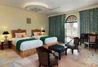 Talai Bagh Palace Hotel dekat Anokhi Museum of Hand Printing