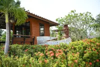 Waterside Resort Hotels in Pran Buri