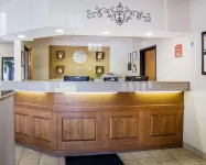 Quality Inn & Suites Hotels in Ashwaubenon