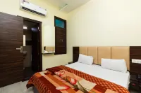 Hotel M City Hotels in der Nähe von गुरु नानक देव युनिवर्सिटी