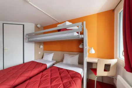 Hotel Fleury Merogis - Ex Premiere Classe Fleury Merogis