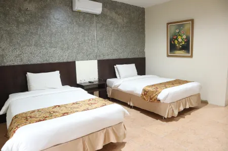 Grand Ussu Hotel & Convention