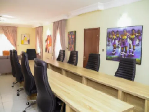 House 24 Hotels in Maitama