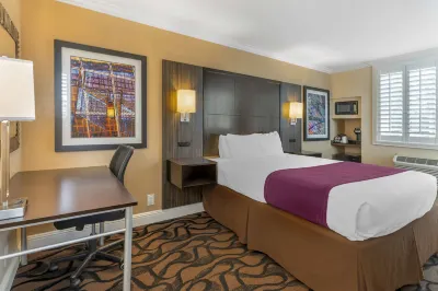 Best Western Plus Airport Plaza Hotels near San Jose McEnery Convention Center