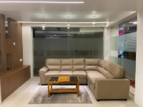 Le Shiv Executive Suite