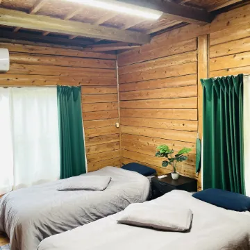 Wood Retreat Отели рядом с достопримечательностью «Парк аттракционов Kodomo-no-Kuni»