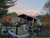 Home Pension White Rinrin Hotel dekat JR Kiyosato station