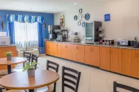 Microtel Inn & Suites by Wyndham Kingsland Naval Base I-95 - breakfast