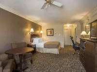 Quality Inn & Suites โรงแรมในไฮเลเวล