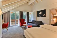 Elements Hotel Christlessee - Pools