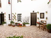 Suites la Posada de Pilar Hotels near Malmuerta Tower
