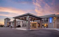 Holiday Inn Express & Suites Charlottetown Hotels in 