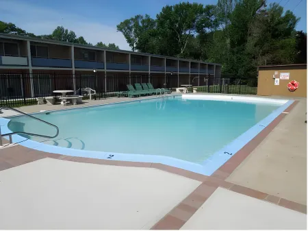 Crystal Inn - Neptune