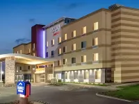 Fairfield Inn & Suites Columbus Hilliard Các khách sạn ở Lincoln Village