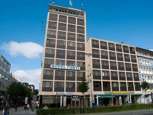 Hotel Conti am Hauptbahnhof - Parking