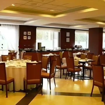 Hotel Diego de Almagro Lomas Verdes