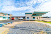 Budget Inn by OYO Frederick Us-183 Hotels near Deep Water Ministries