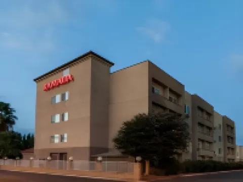 Ramada by Wyndham Bakersfield North