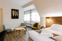 Logis Hotel le Relais de La Poste Restaurant le Fil du Temps Hotels in Clecy