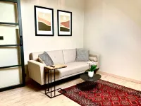 Roya’s Home Private Studio
