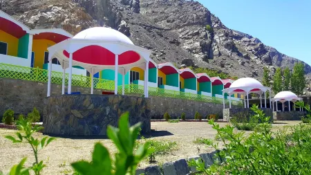 Hotel Mountain Lodge Skardu