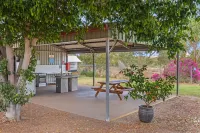 Discovery Parks - Mt Isa Hotels in Menzies